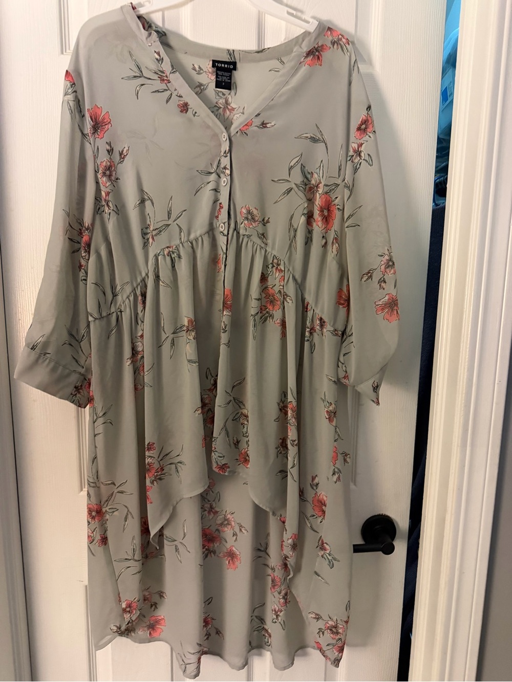 Torrid Size 2 Floral High Low Shirt – Sage Green Pink Button Front